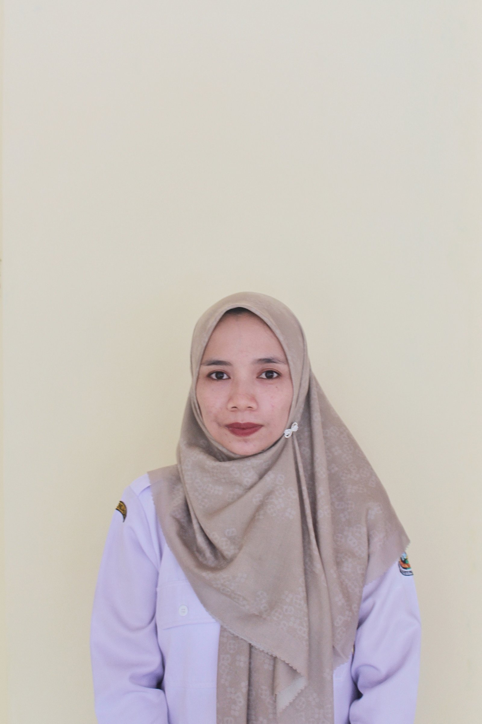 Prety Adilla Ana Yatulloh,S.M